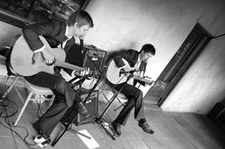 acoustic duo wedding ceremony bristolhttps://www.themoonloungers.comony matara centre